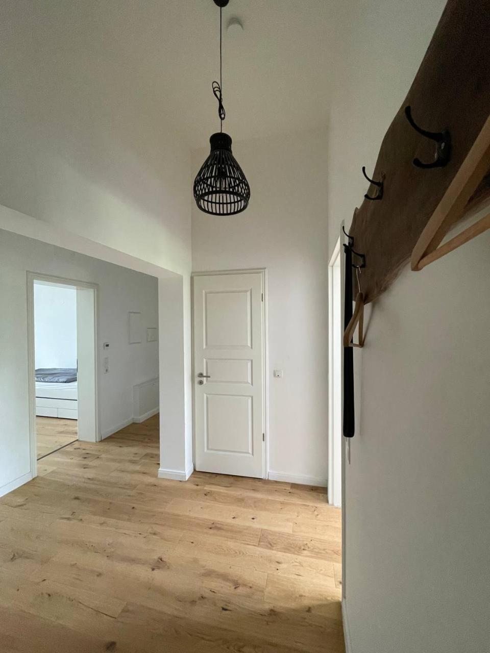 Wohnen Im Schloss - Alter Bahnhof Von Apartment