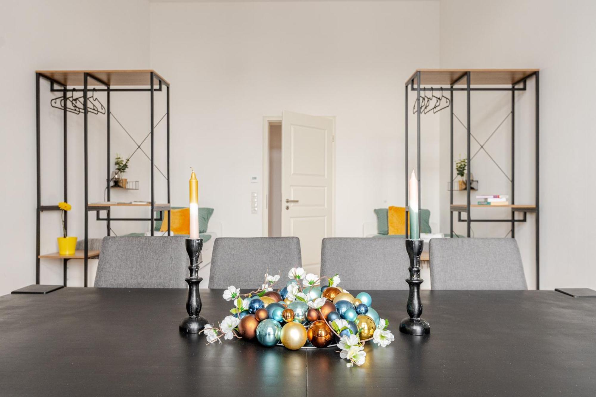 Wohnen Im Schloss - Alter Bahnhof Von Apartment