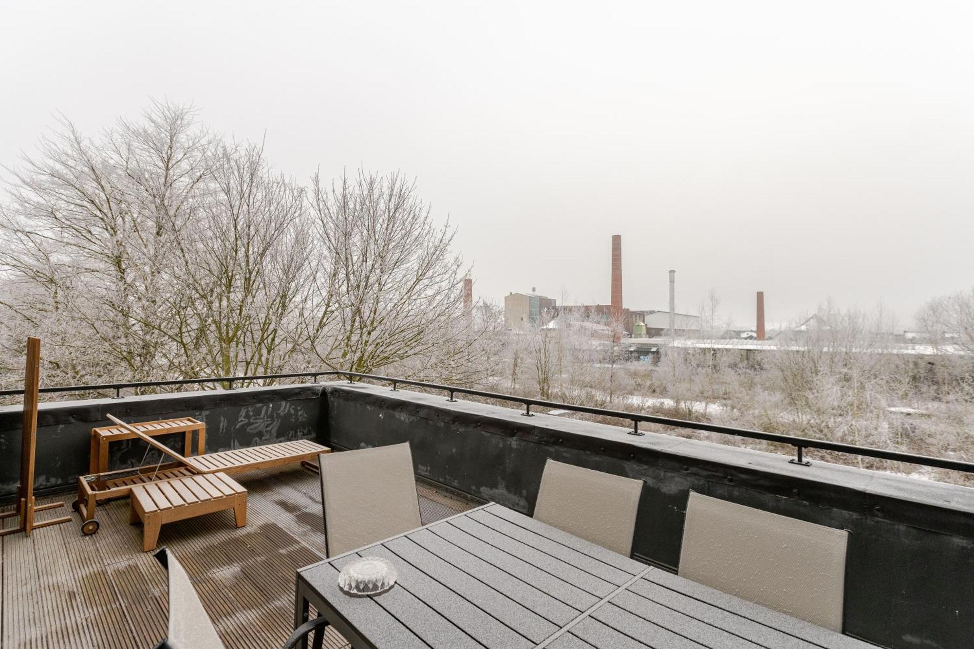 Apartment Wohnen Im Schloss - Alter Bahnhof Von *