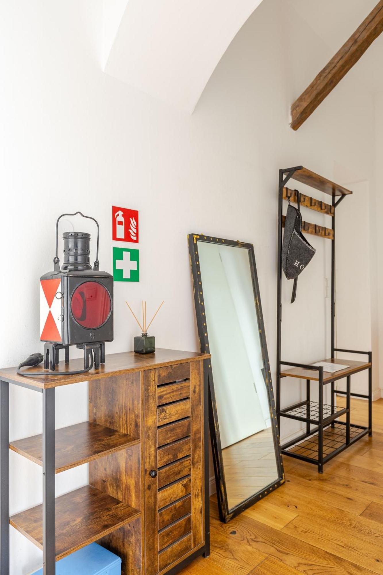 Wohnen Im Schloss - Alter Bahnhof Von Appartement Kruft